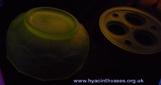 Davidson bulb bowl under UV