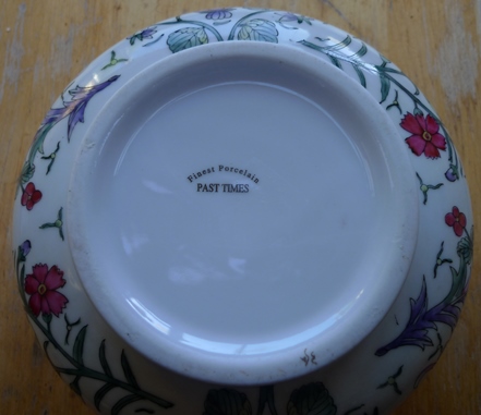 Past Times bulb bowl